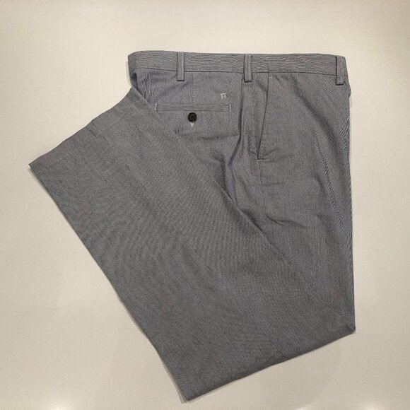 Haggar Clothing Casual Pin Stripped Straight Leg Pants in Blue + White Sz 40x32 - Picture 1 of 12